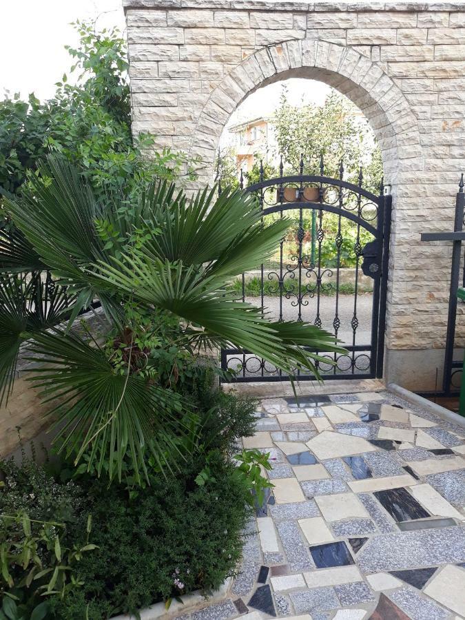 Apartmani Slavko Fažana Exterior foto