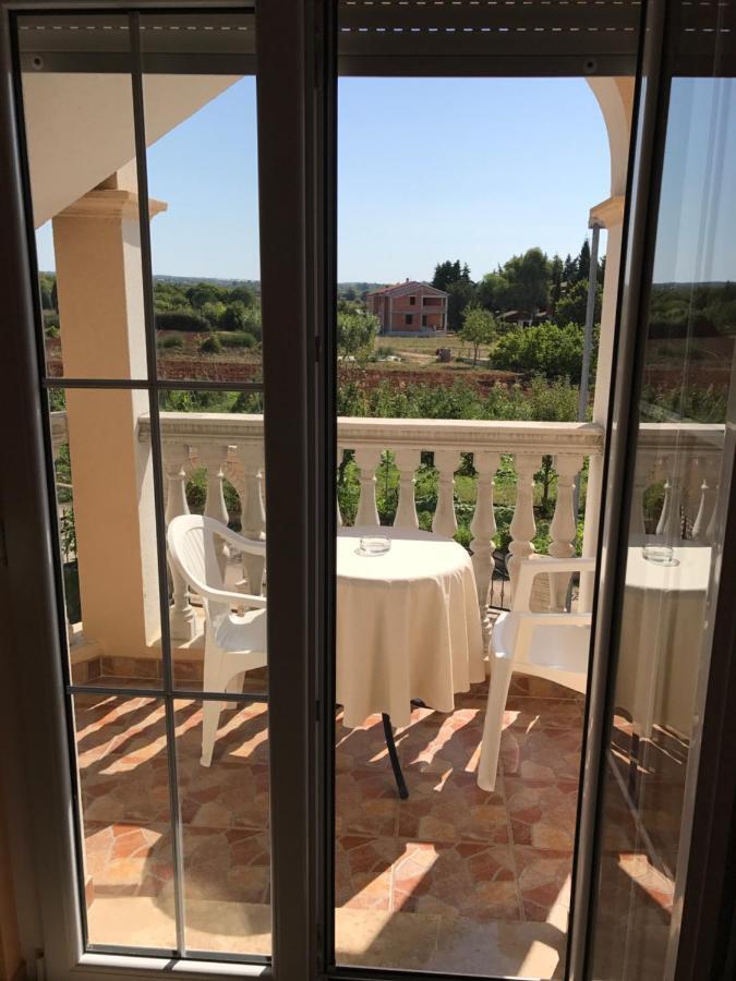 Apartmani Slavko Fažana Exterior foto